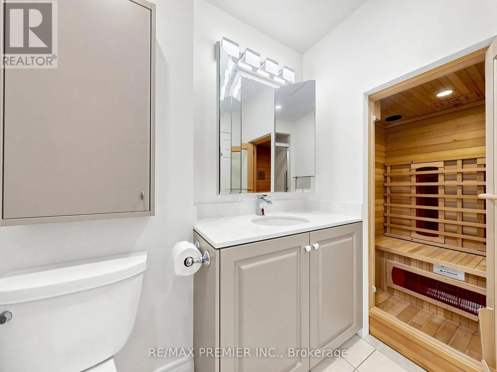 #301 - 30 ANGLESEY BOULEVARD