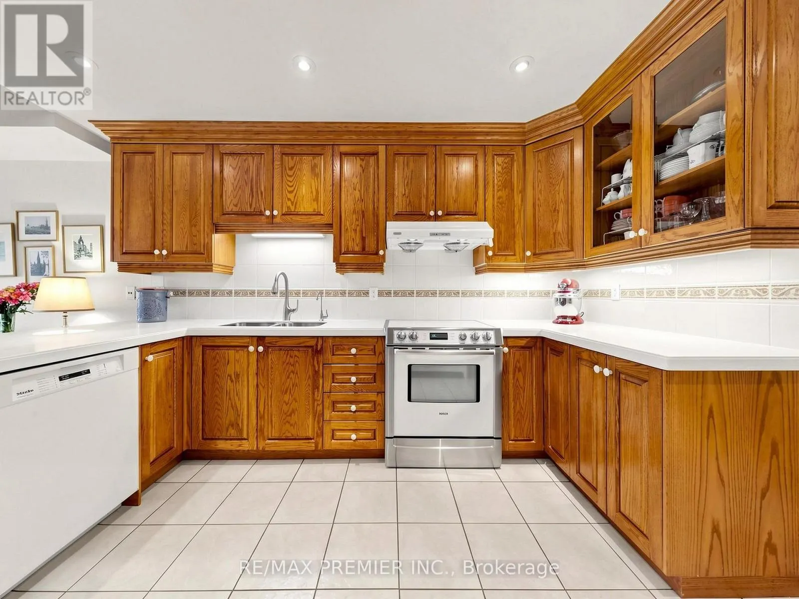#301 - 30 ANGLESEY BOULEVARD