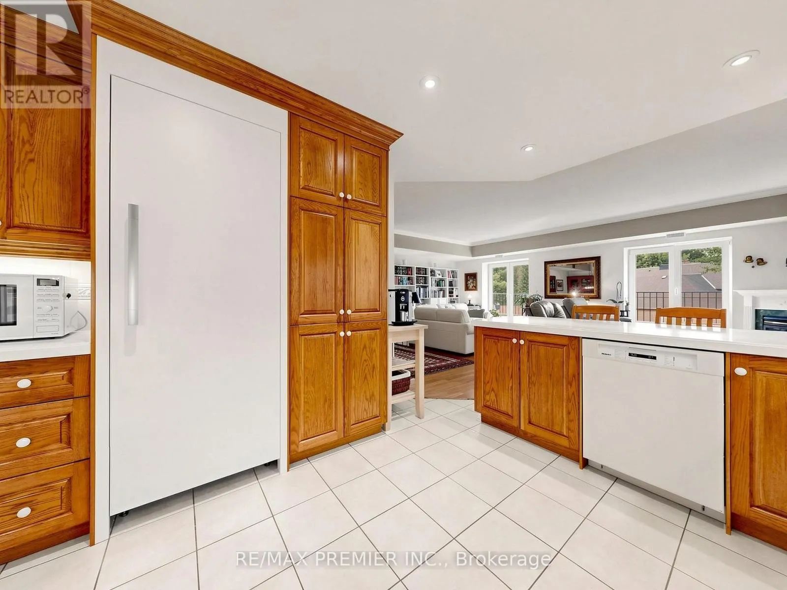 #301 - 30 ANGLESEY BOULEVARD
