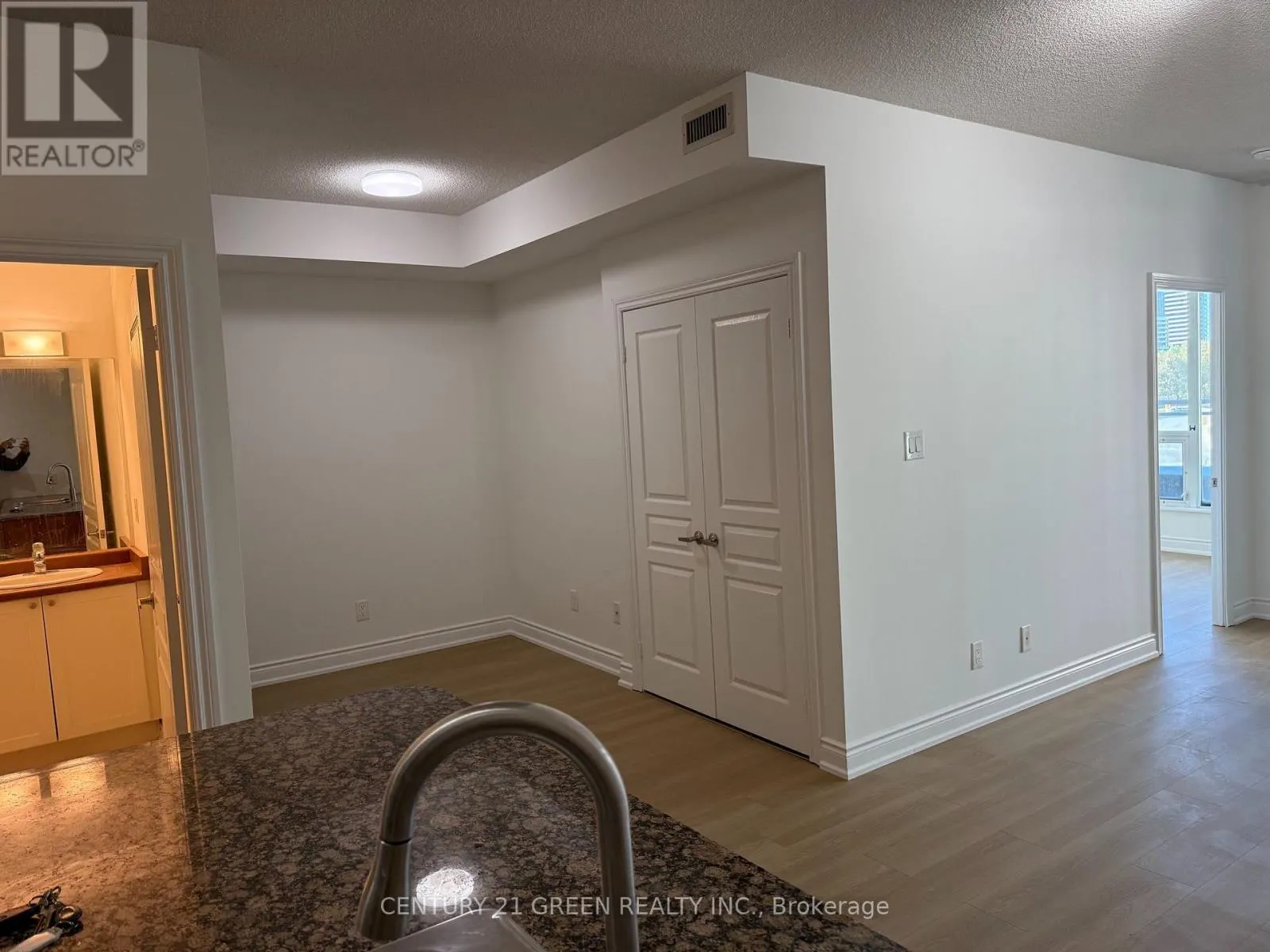 507 - 3525 KARIYA DRIVE