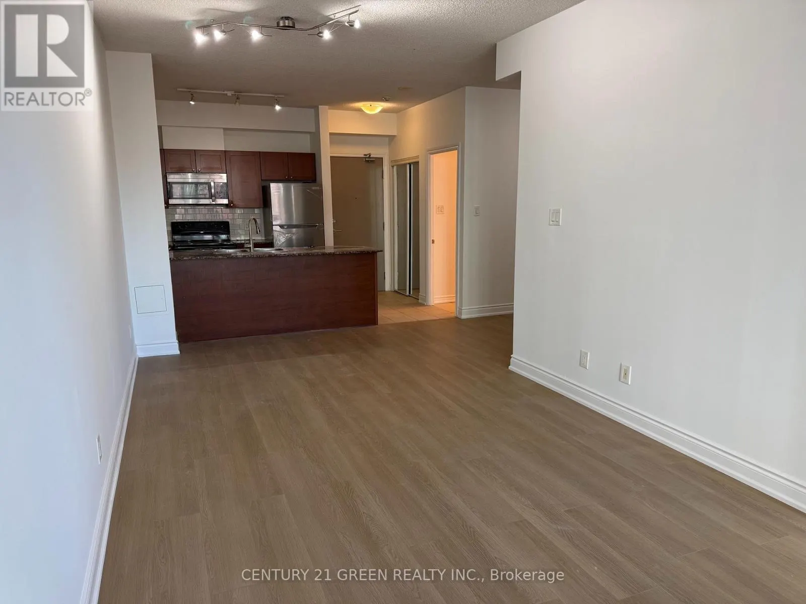 507 - 3525 KARIYA DRIVE