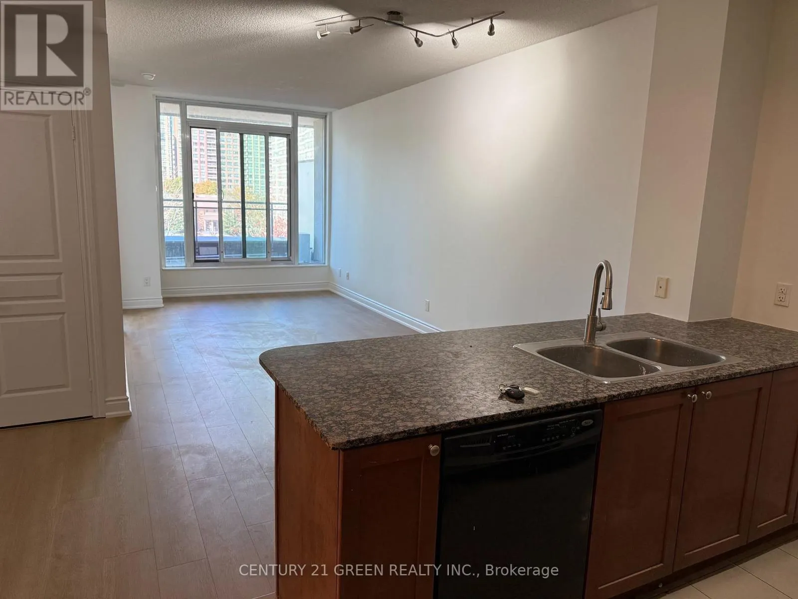 507 - 3525 KARIYA DRIVE