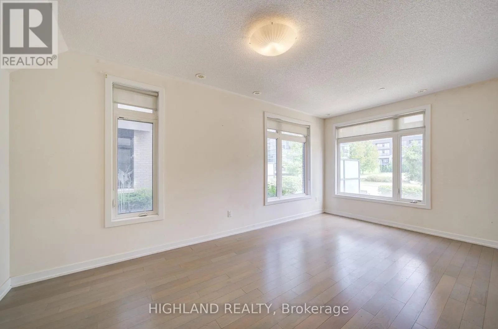 6 - 4010 PARKSIDE VILLAGE DRIVE