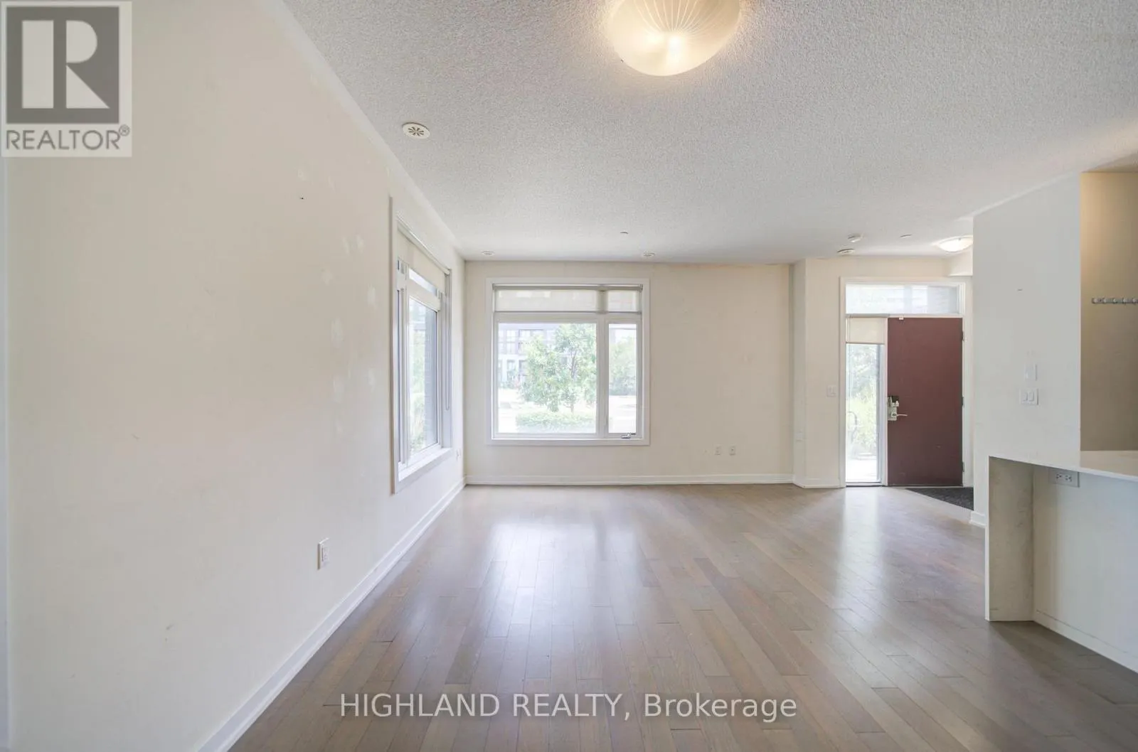 6 - 4010 PARKSIDE VILLAGE DRIVE