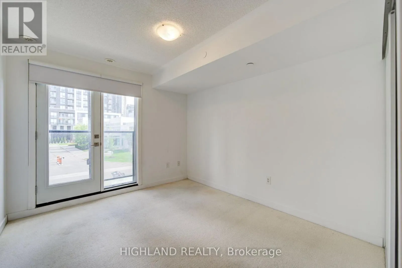 6 - 4010 PARKSIDE VILLAGE DRIVE
