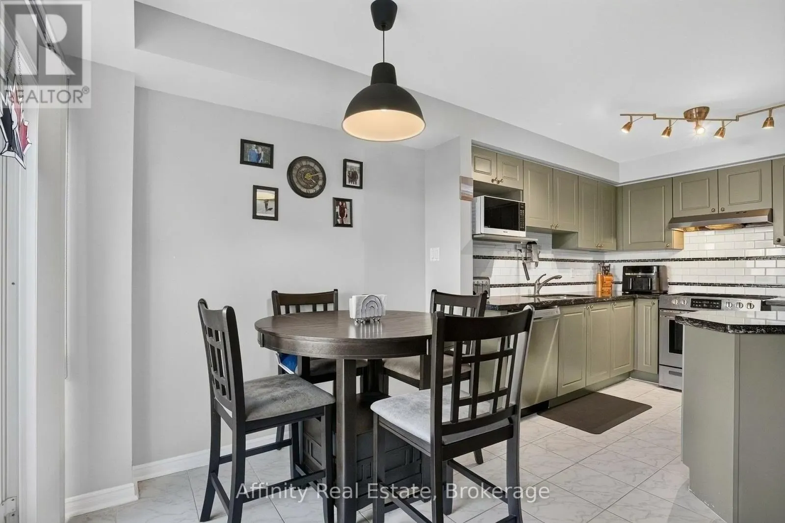 76 - 5530 GLEN ERIN DRIVE