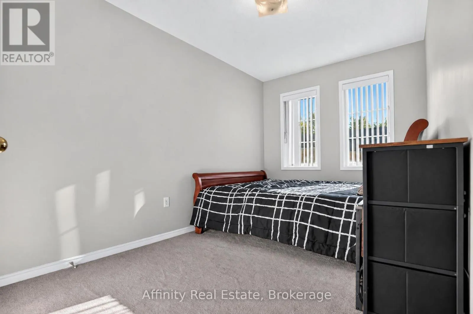 76 - 5530 GLEN ERIN DRIVE