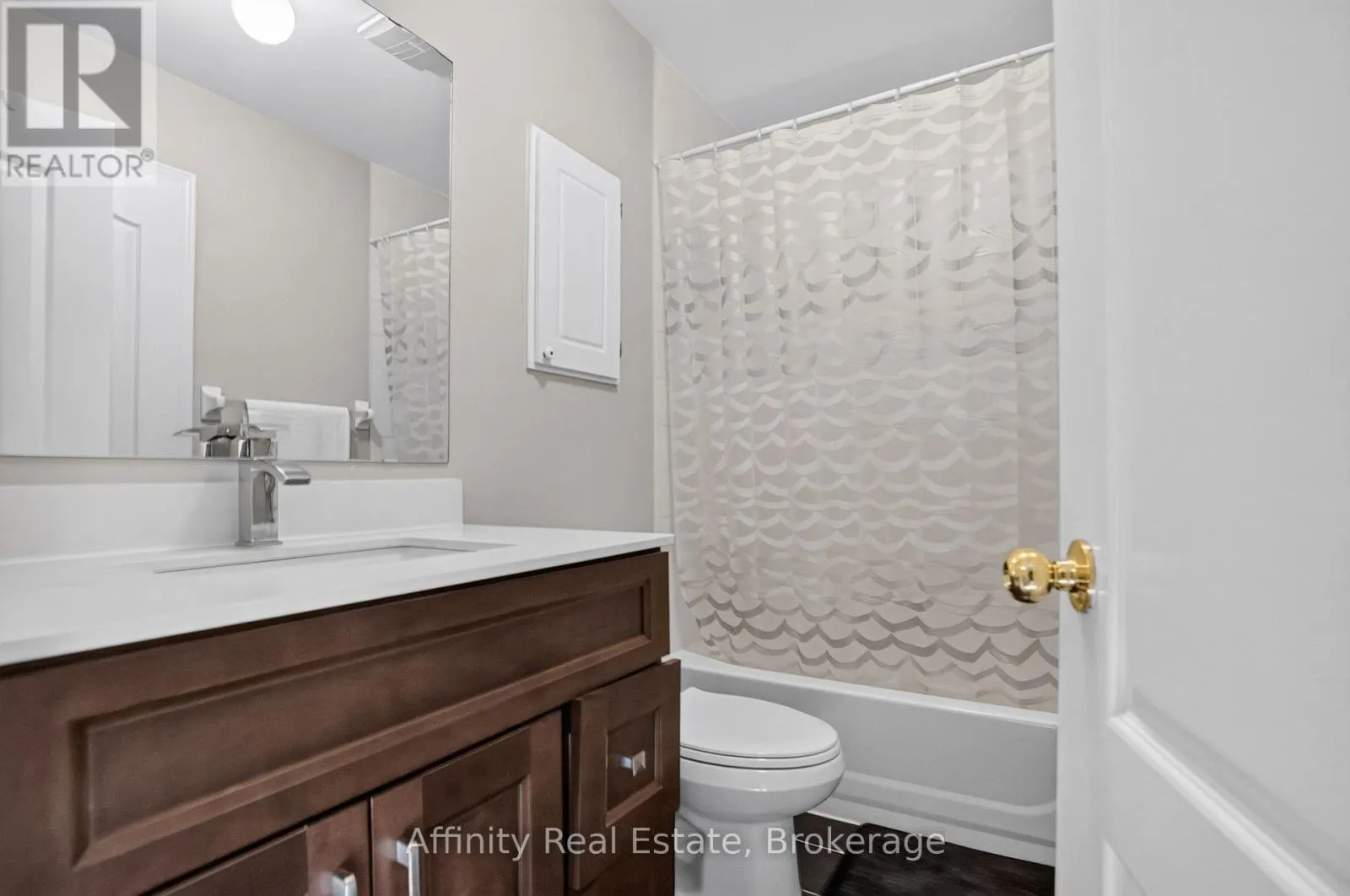 76 - 5530 GLEN ERIN DRIVE
