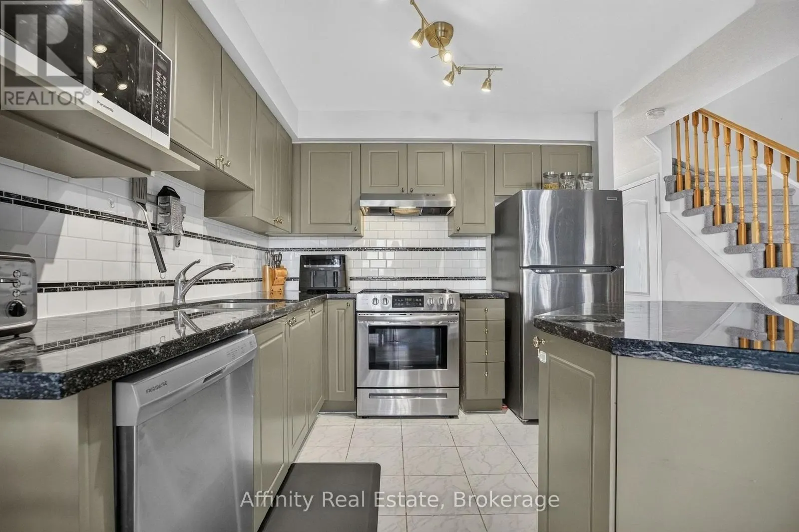 76 - 5530 GLEN ERIN DRIVE