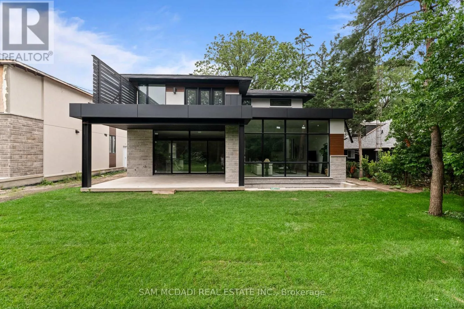 362 MEADOW WOOD LANE