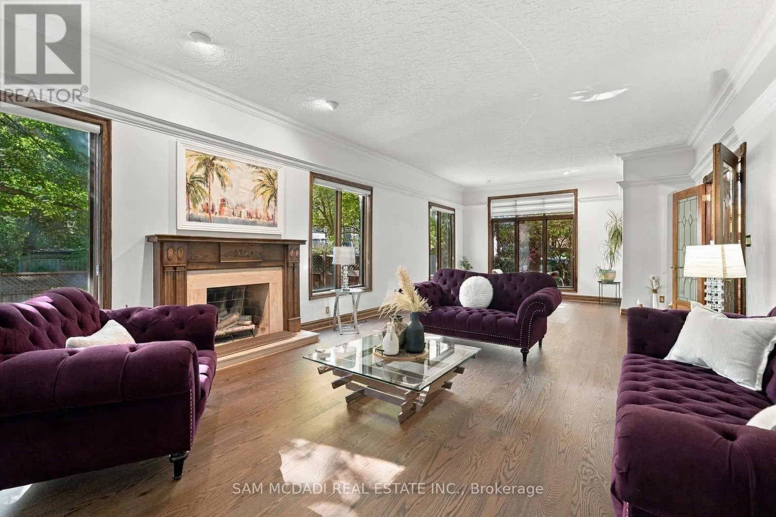 2480 MISSISSAUGA ROAD