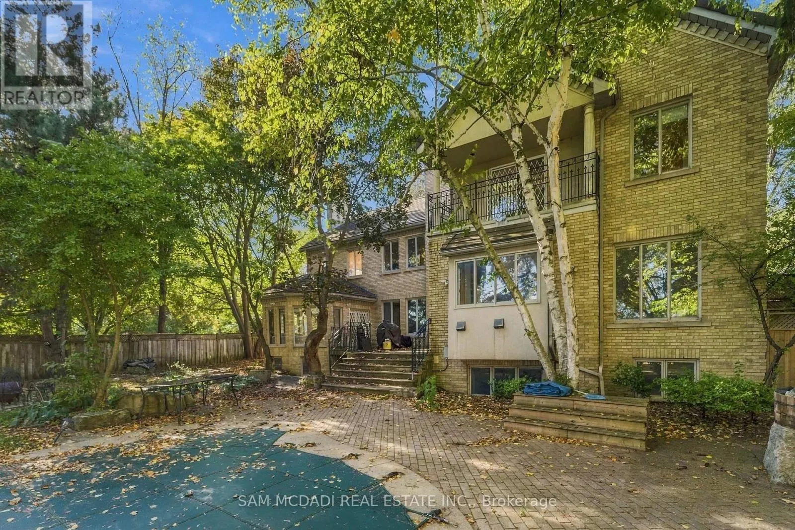 2480 MISSISSAUGA ROAD