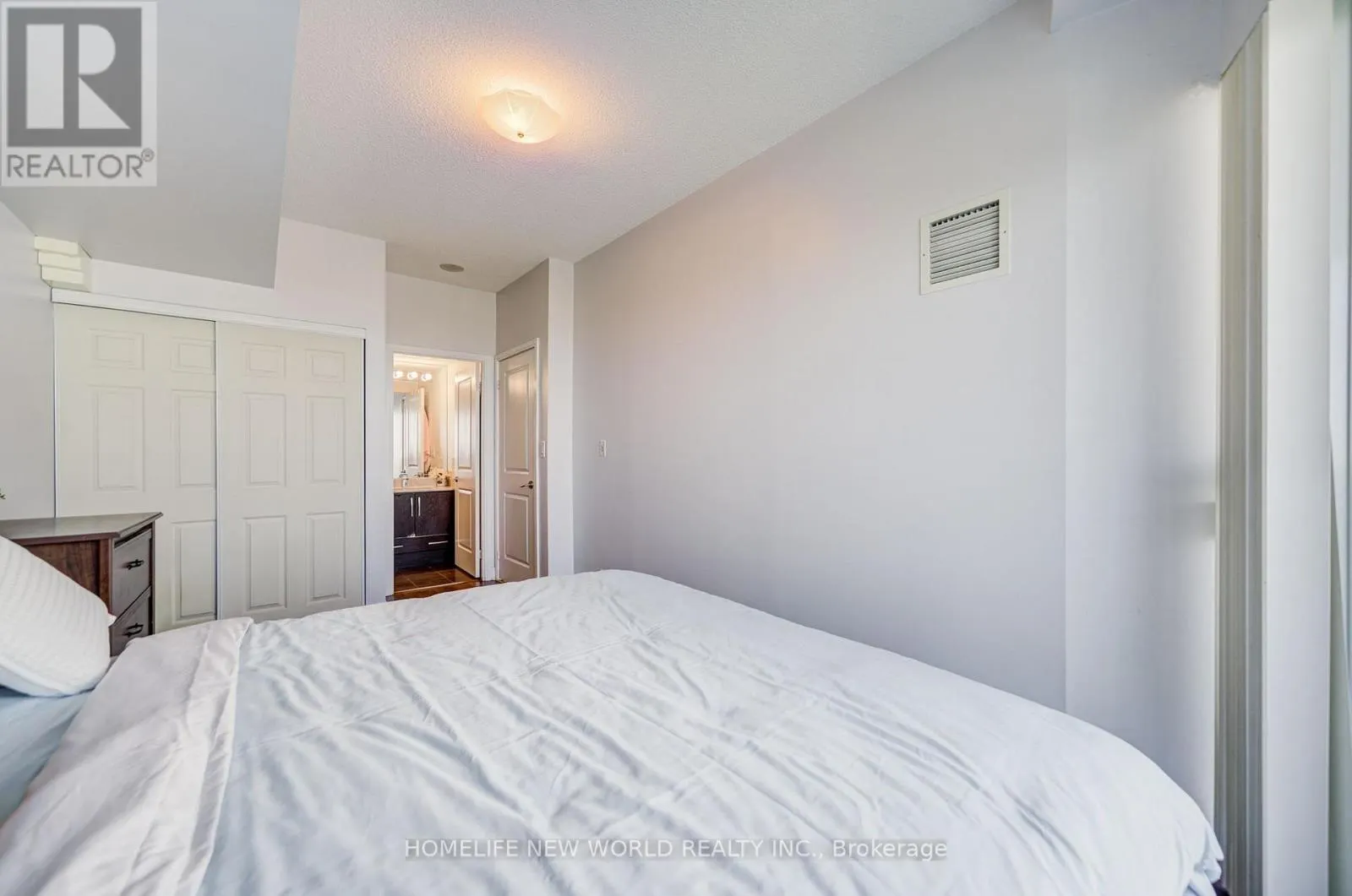4906 - 60 ABSOLUTE AVENUE