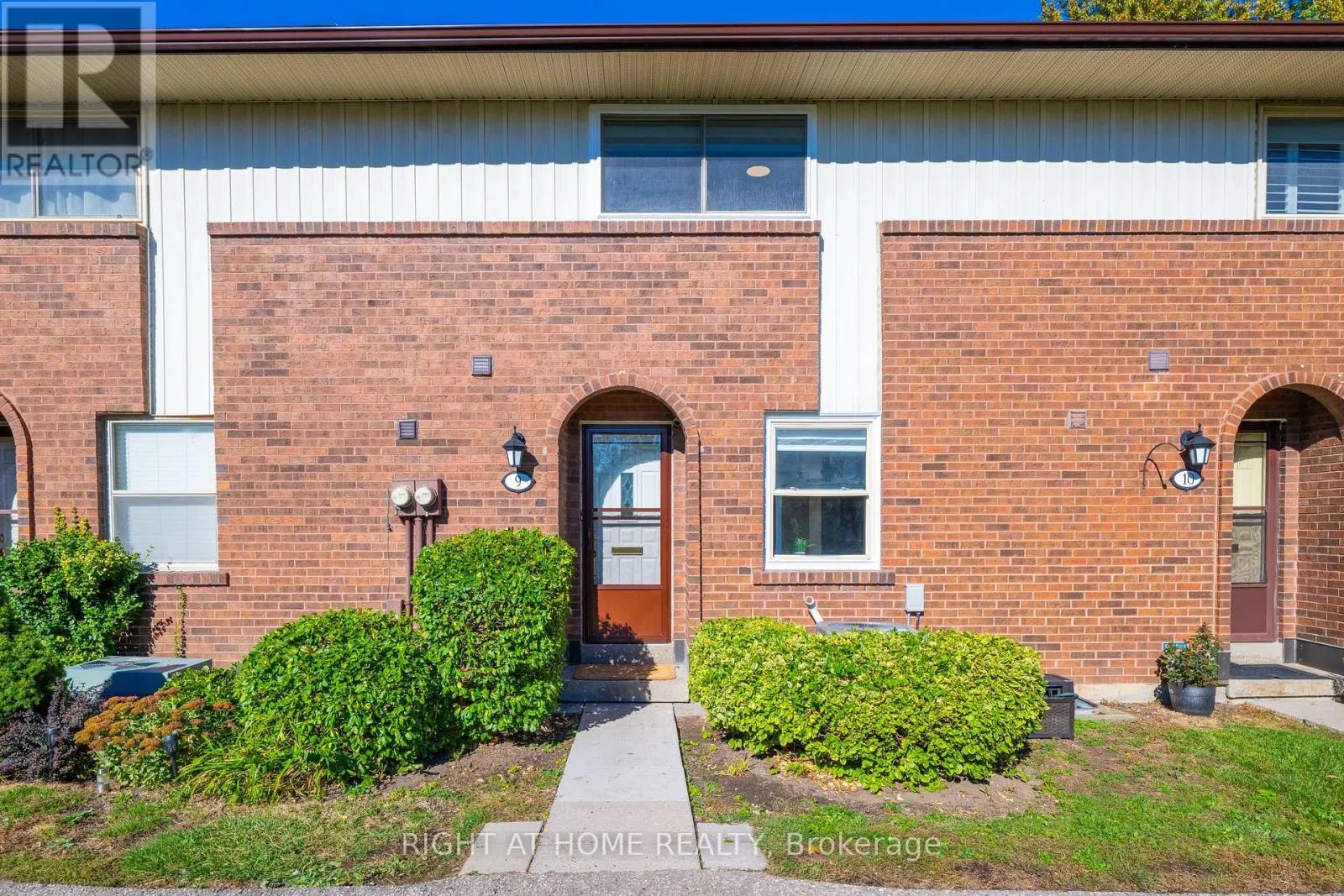 9 - 3665 FLAMEWOOD DRIVE