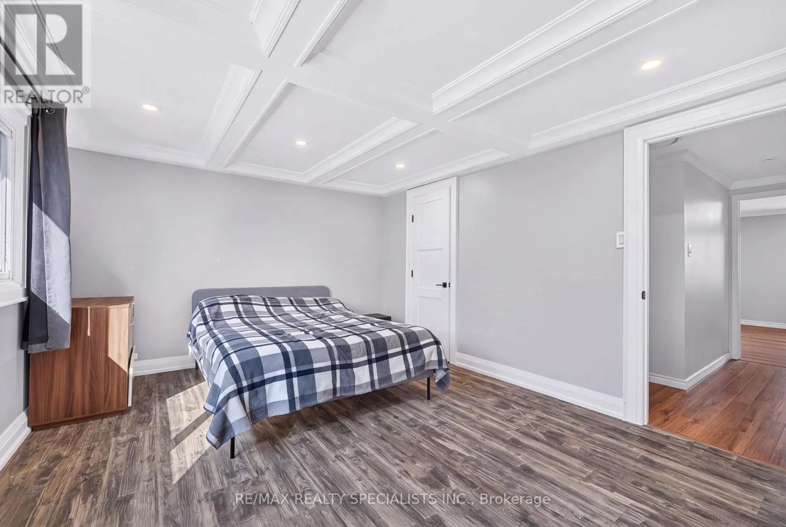 17 - 5610 MONTEVIDEO ROAD