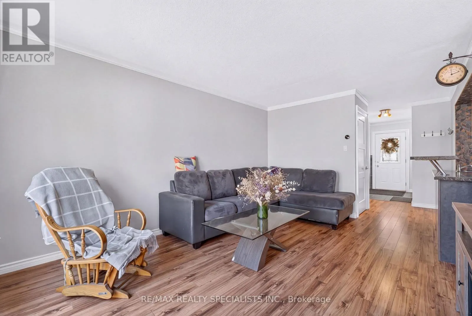 17 - 5610 MONTEVIDEO ROAD