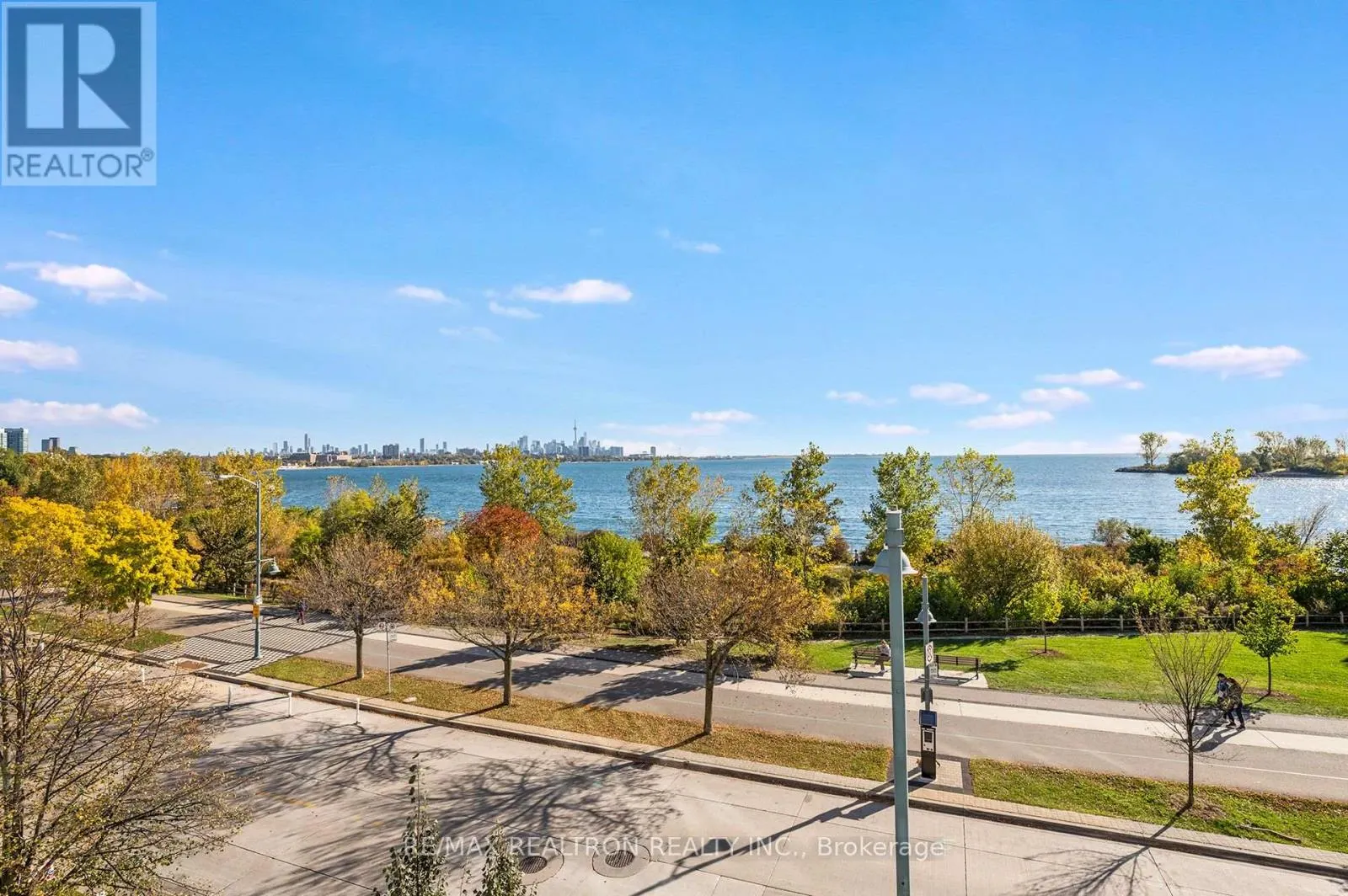 210 - 58 MARINE PARADE DRIVE