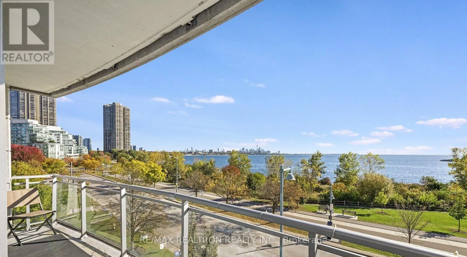 210 - 58 MARINE PARADE DRIVE
