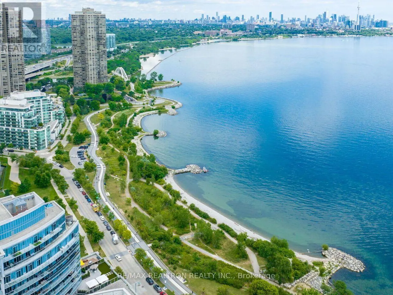 210 - 58 MARINE PARADE DRIVE