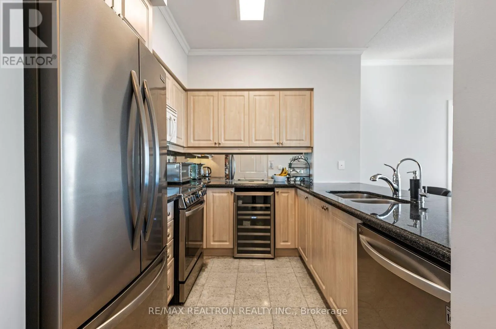 210 - 58 MARINE PARADE DRIVE