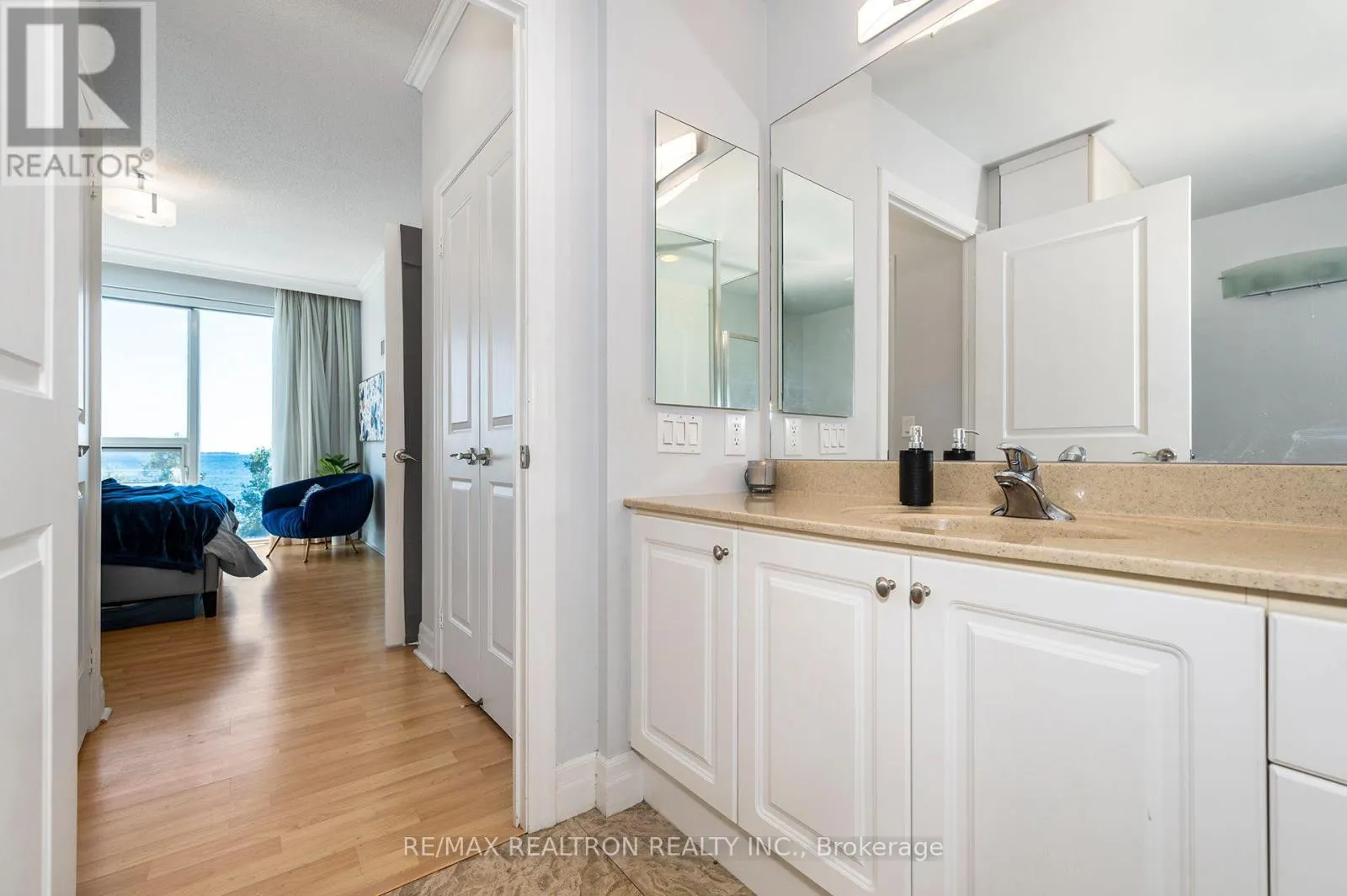210 - 58 MARINE PARADE DRIVE