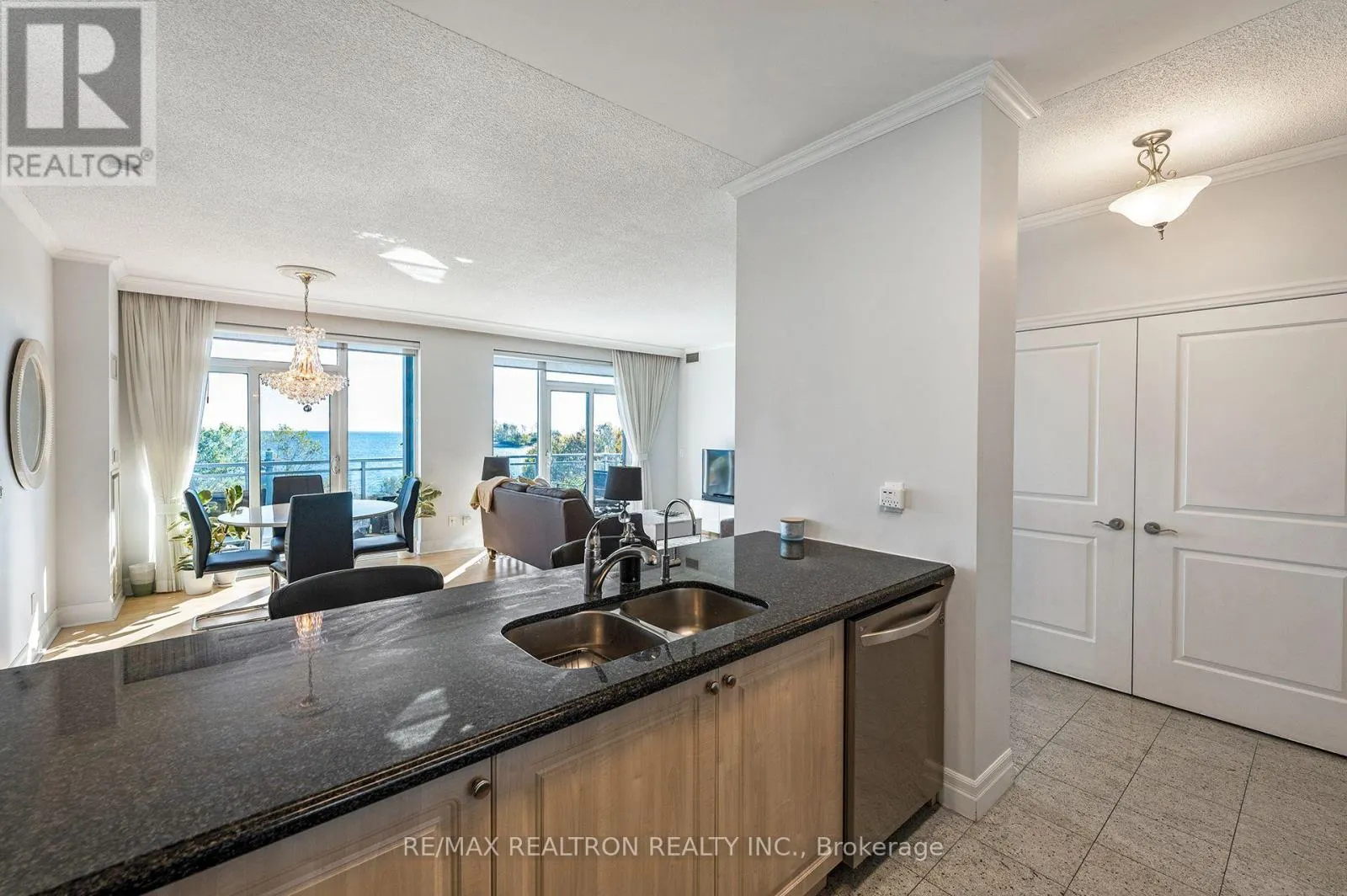 210 - 58 MARINE PARADE DRIVE