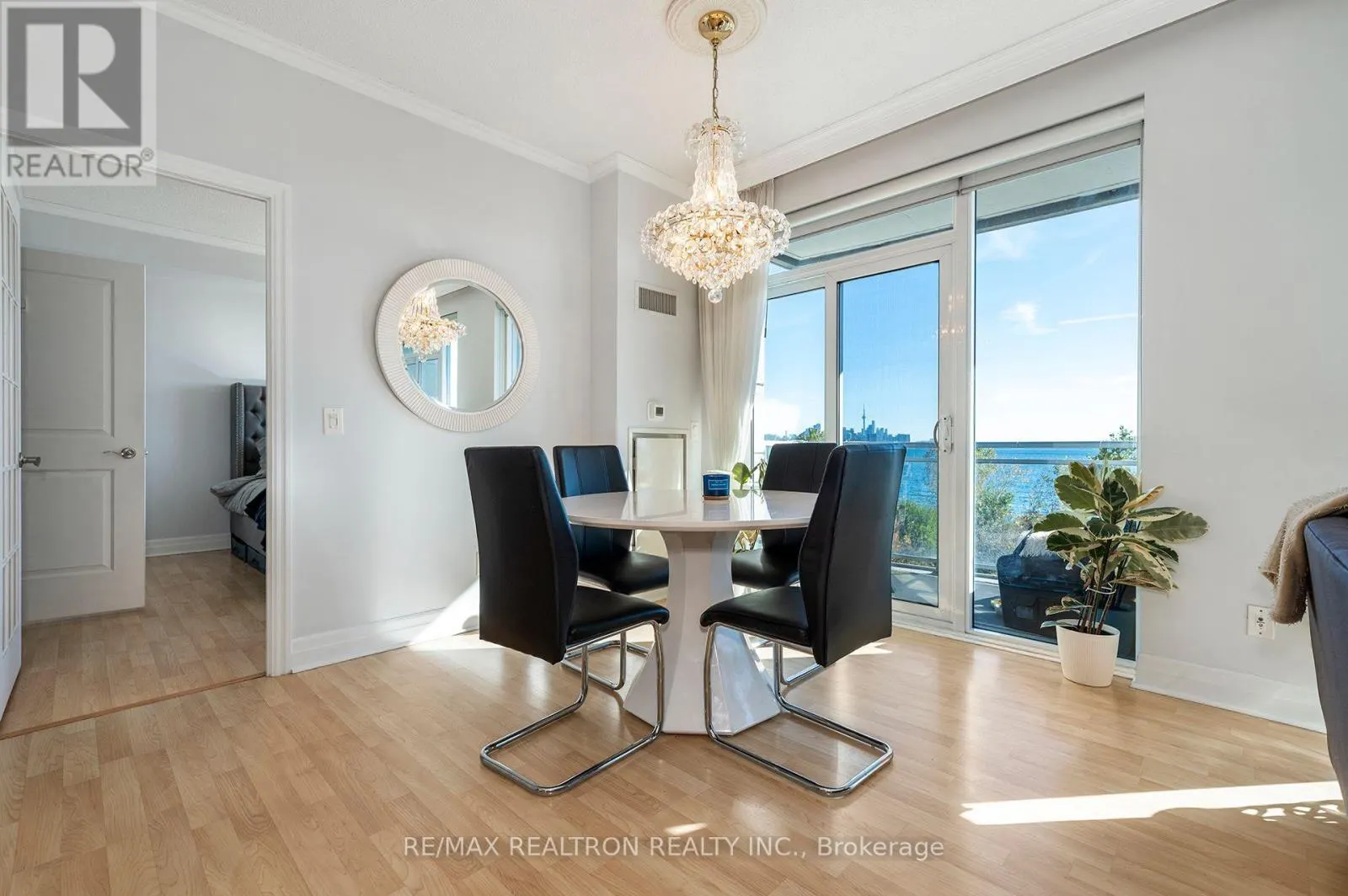 210 - 58 MARINE PARADE DRIVE