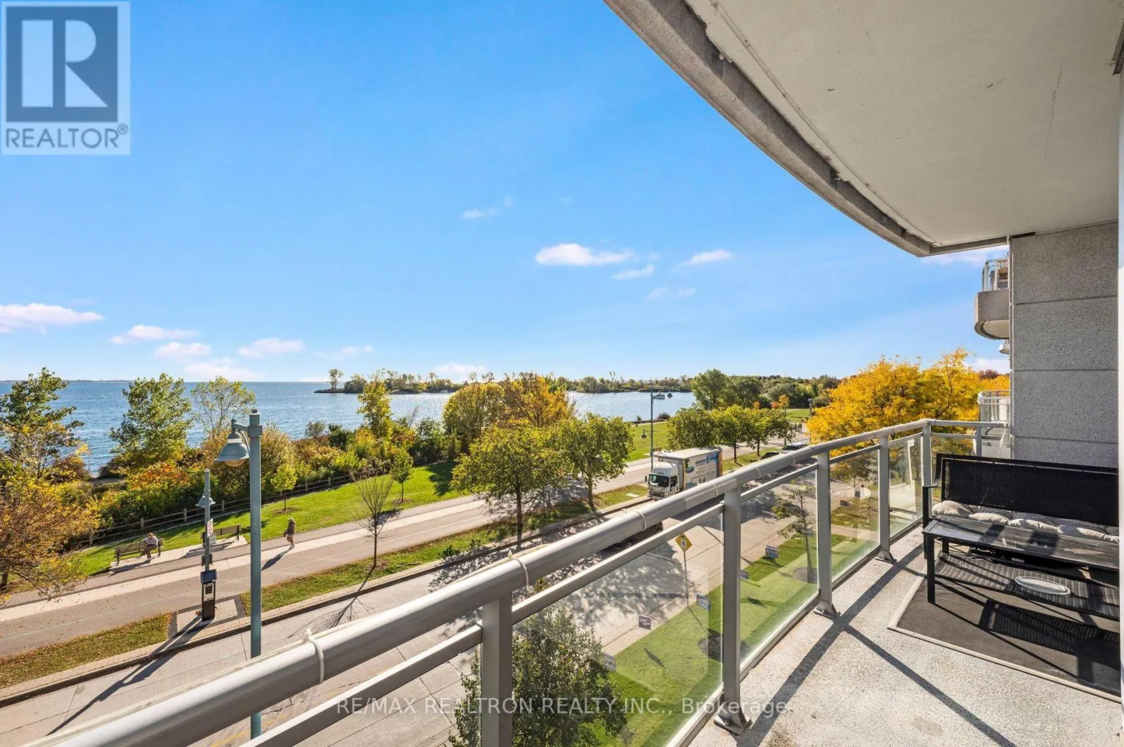 210 - 58 MARINE PARADE DRIVE