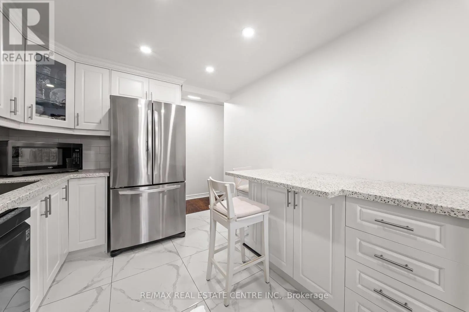 1907 - 145 HILLCREST AVENUE
