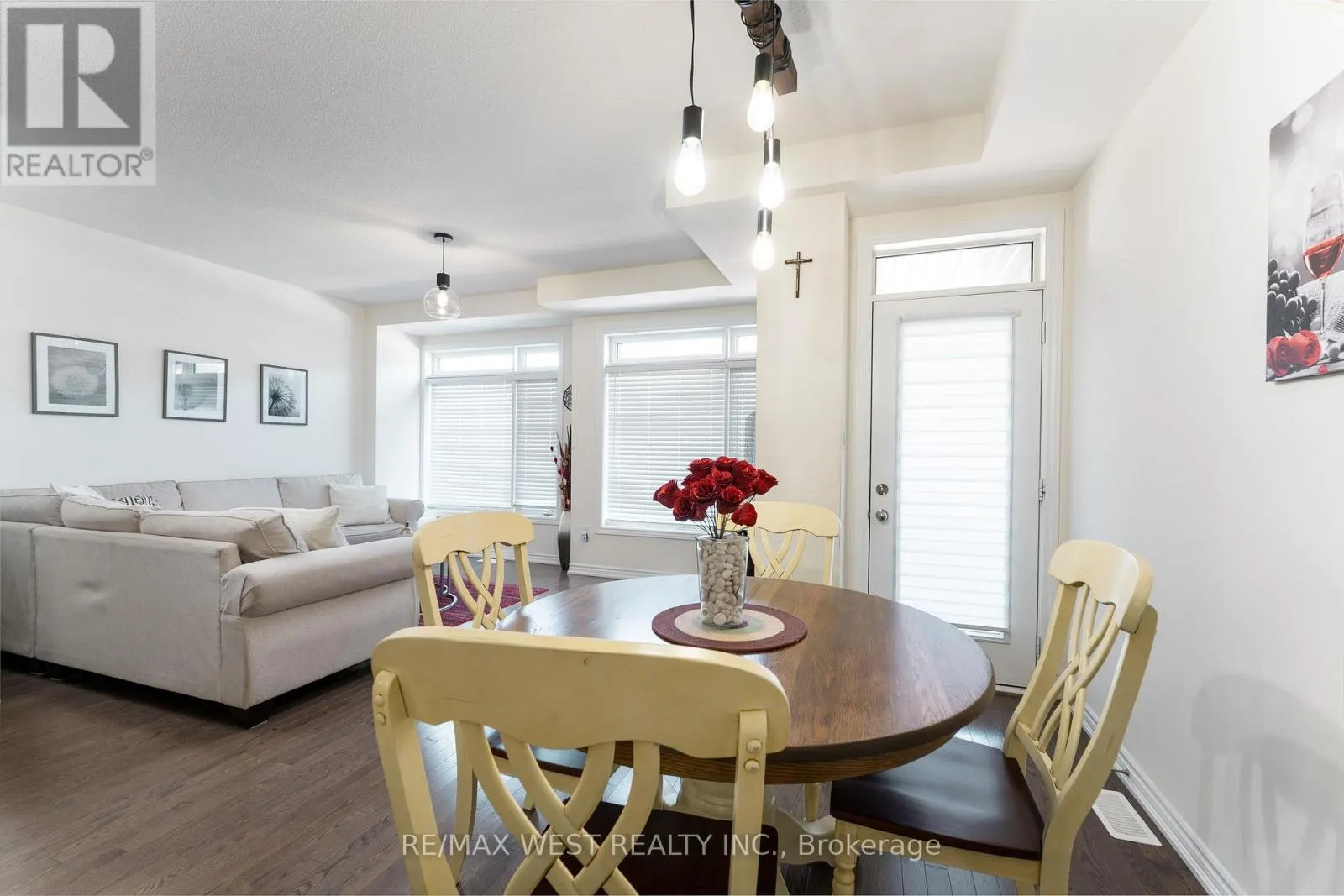 29 ARROWVIEW DRIVE