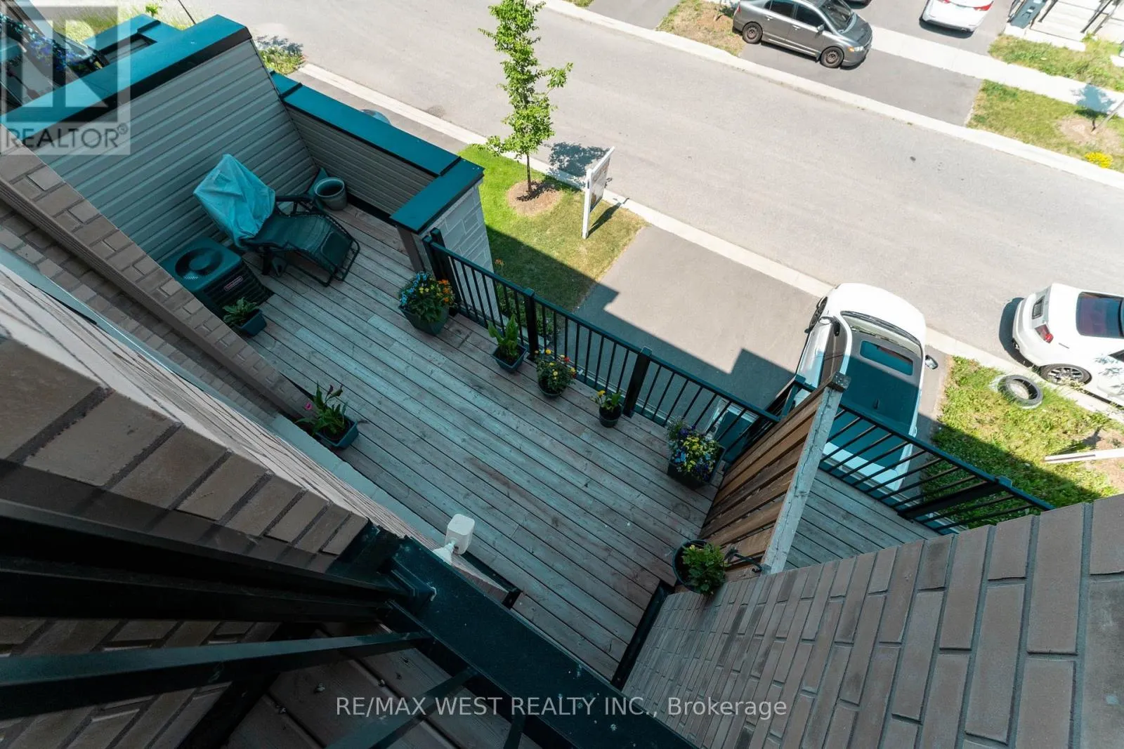 29 ARROWVIEW DRIVE