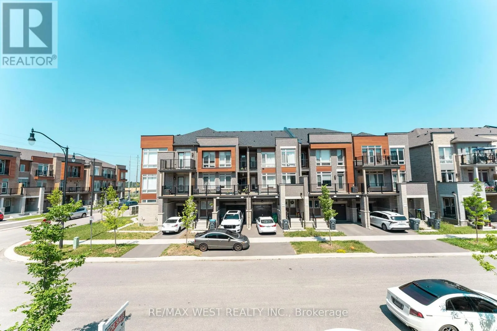 29 ARROWVIEW DRIVE