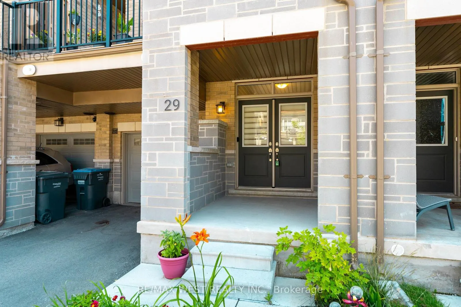 29 ARROWVIEW DRIVE
