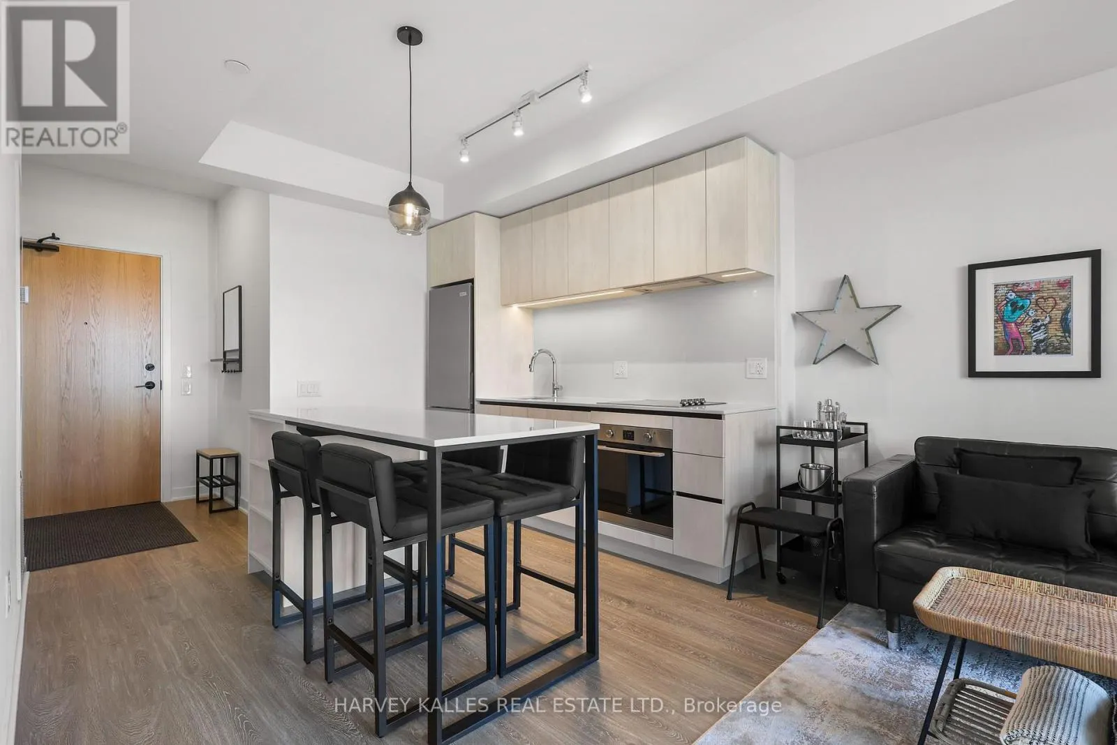 609 - 2495 EGLINTON AVENUE W