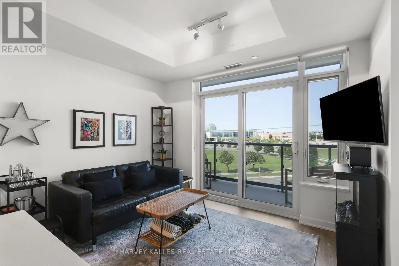 609 - 2495 EGLINTON AVENUE W