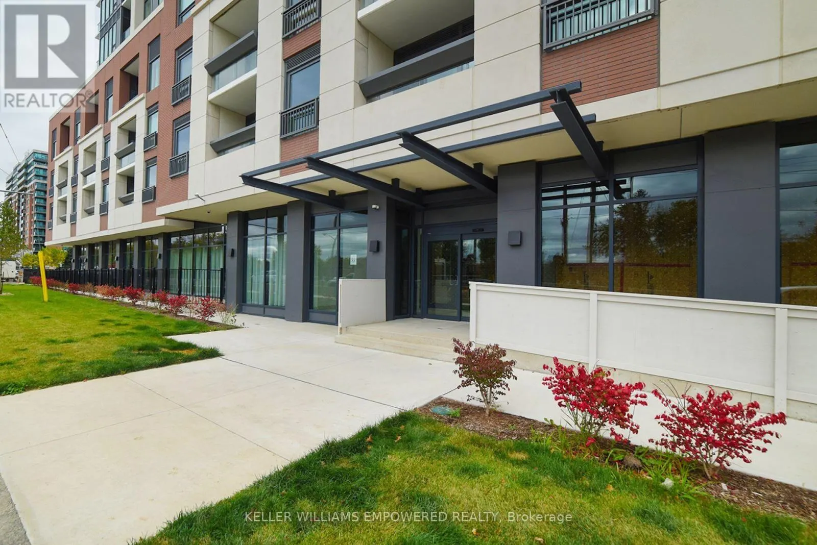 1218 - 4010 EGLINTON AVENUE W