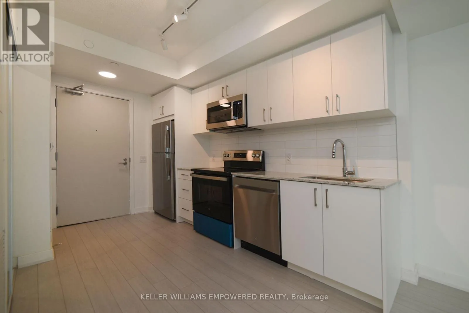 1218 - 4010 EGLINTON AVENUE W