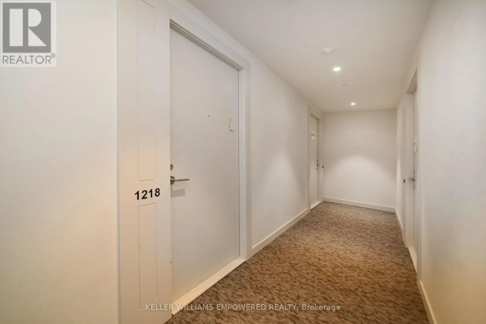 1218 - 4010 EGLINTON AVENUE W