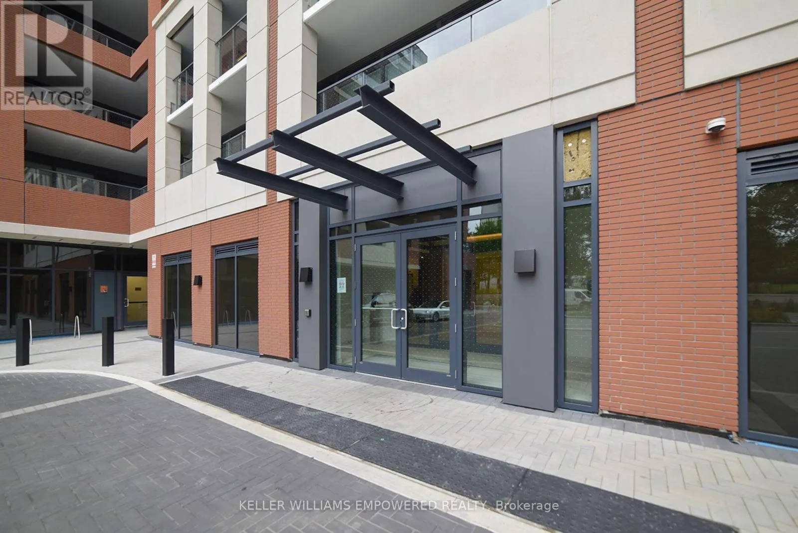 1218 - 4010 EGLINTON AVENUE W