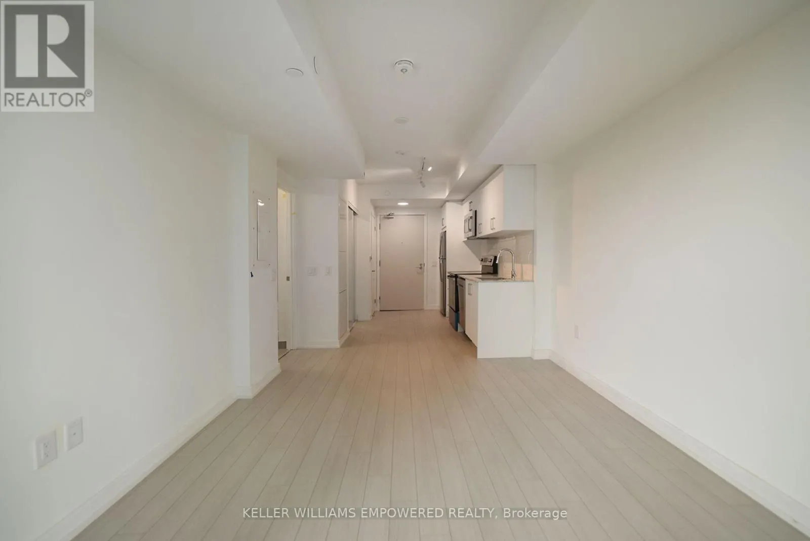 1218 - 4010 EGLINTON AVENUE W