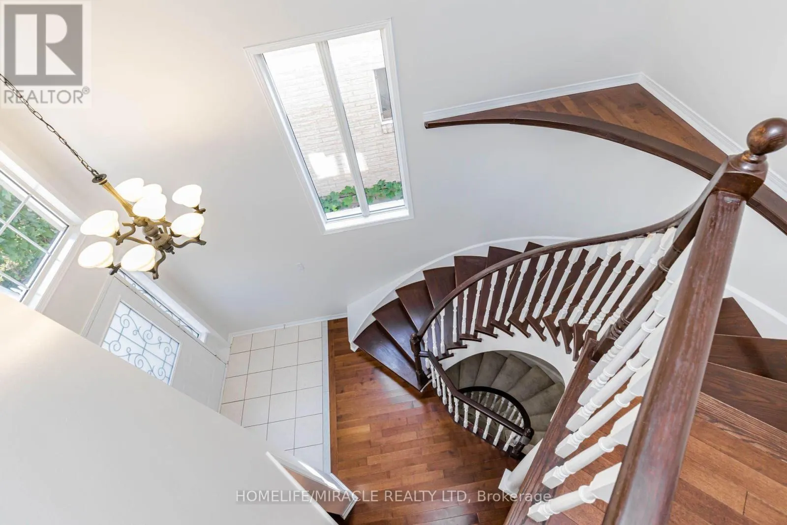 955 BRISTOL ROAD W