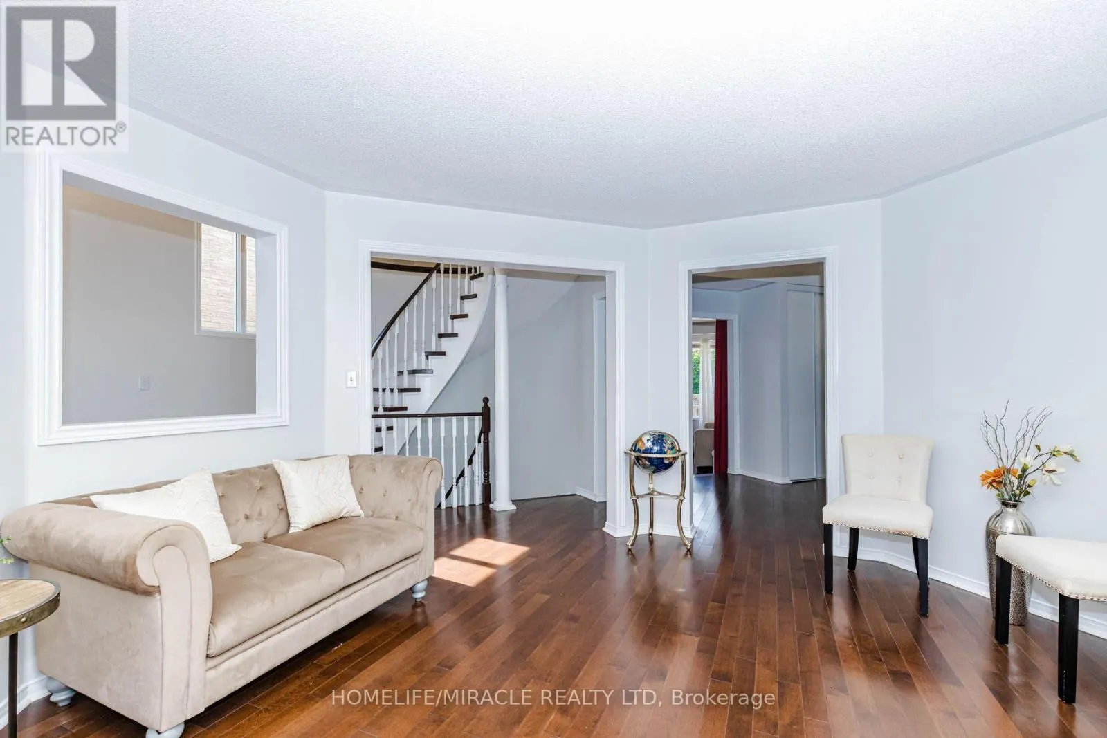 955 BRISTOL ROAD W