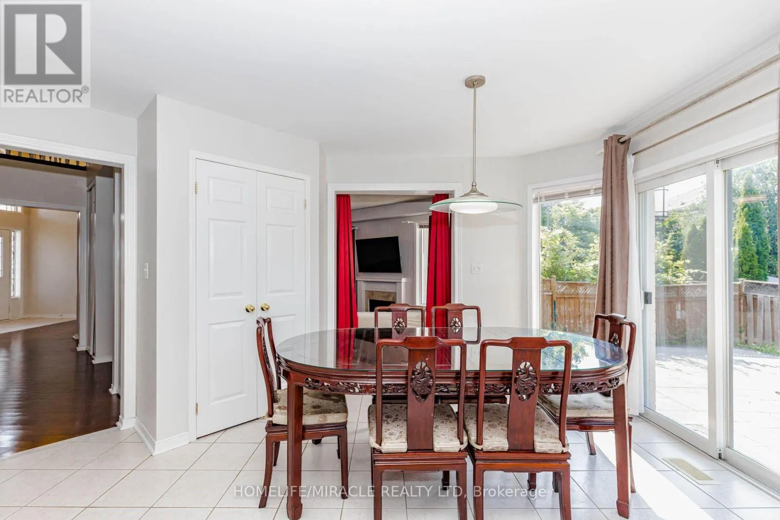 955 BRISTOL ROAD W