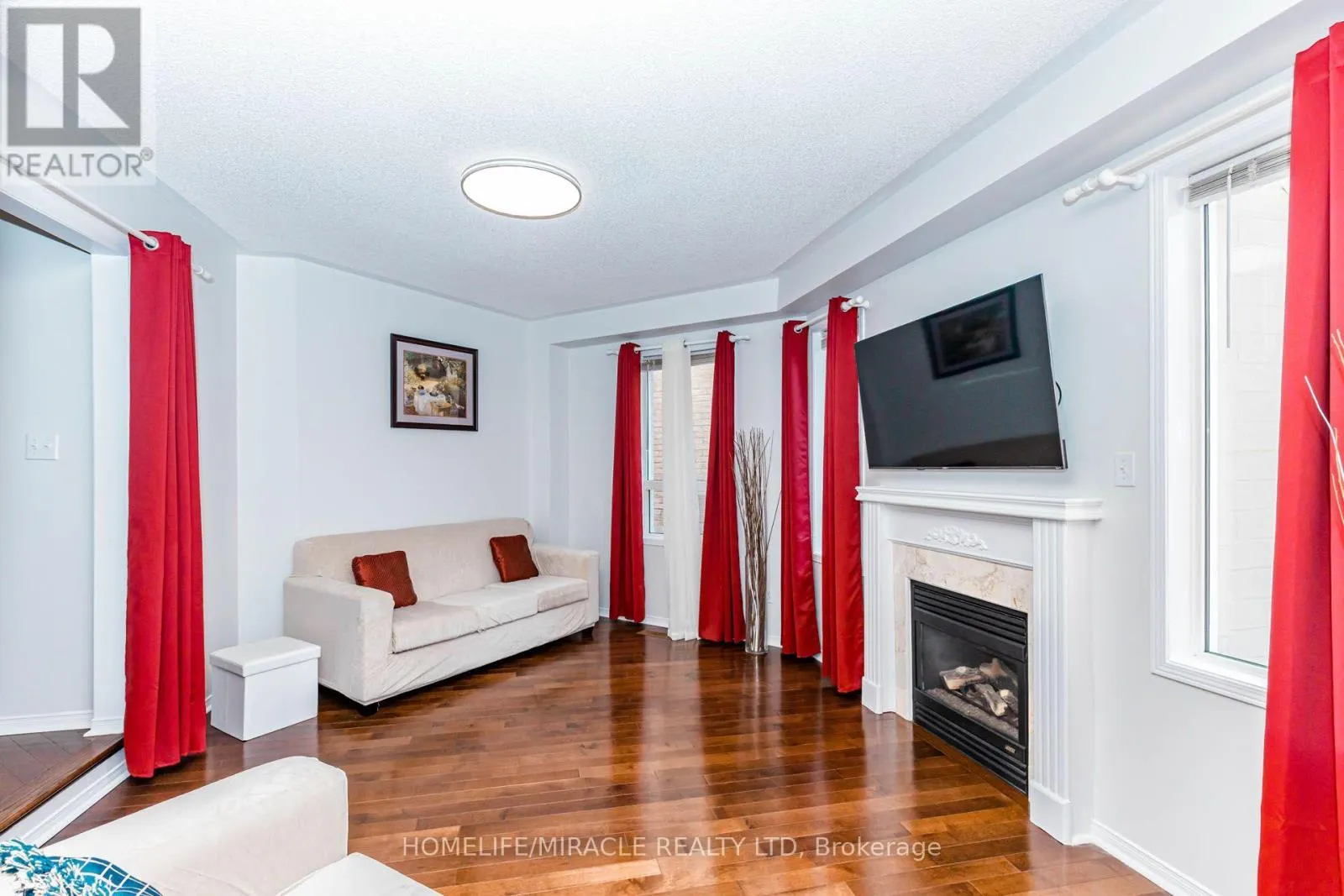 955 BRISTOL ROAD W