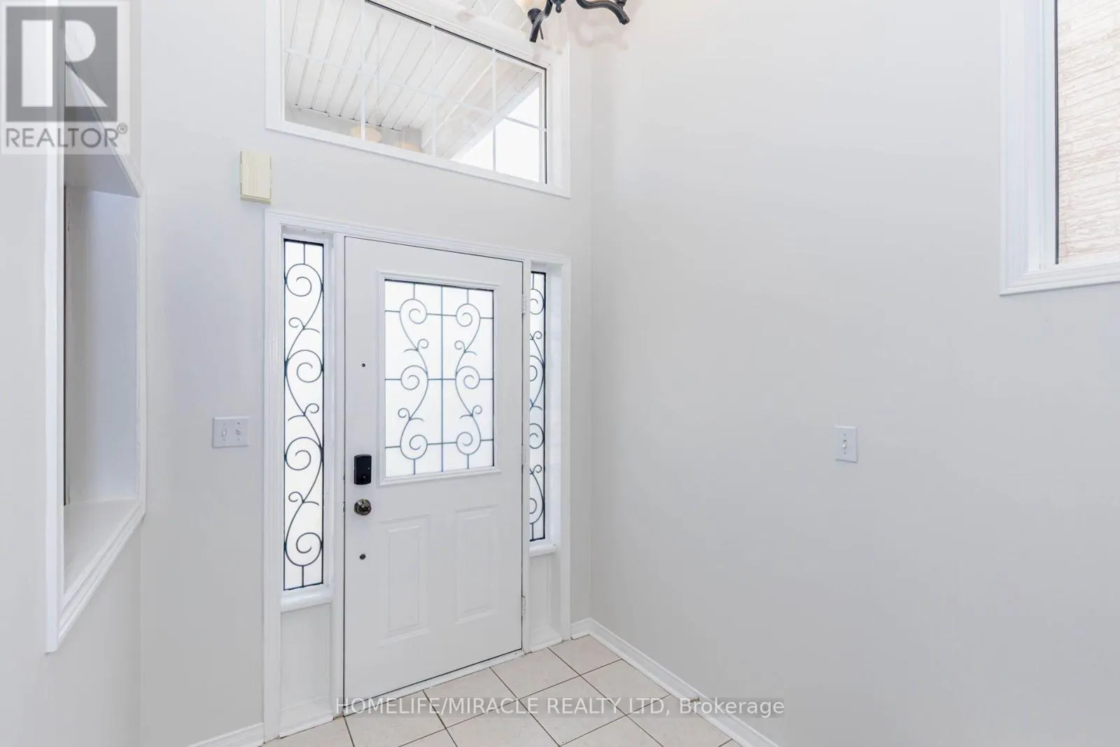 955 BRISTOL ROAD W