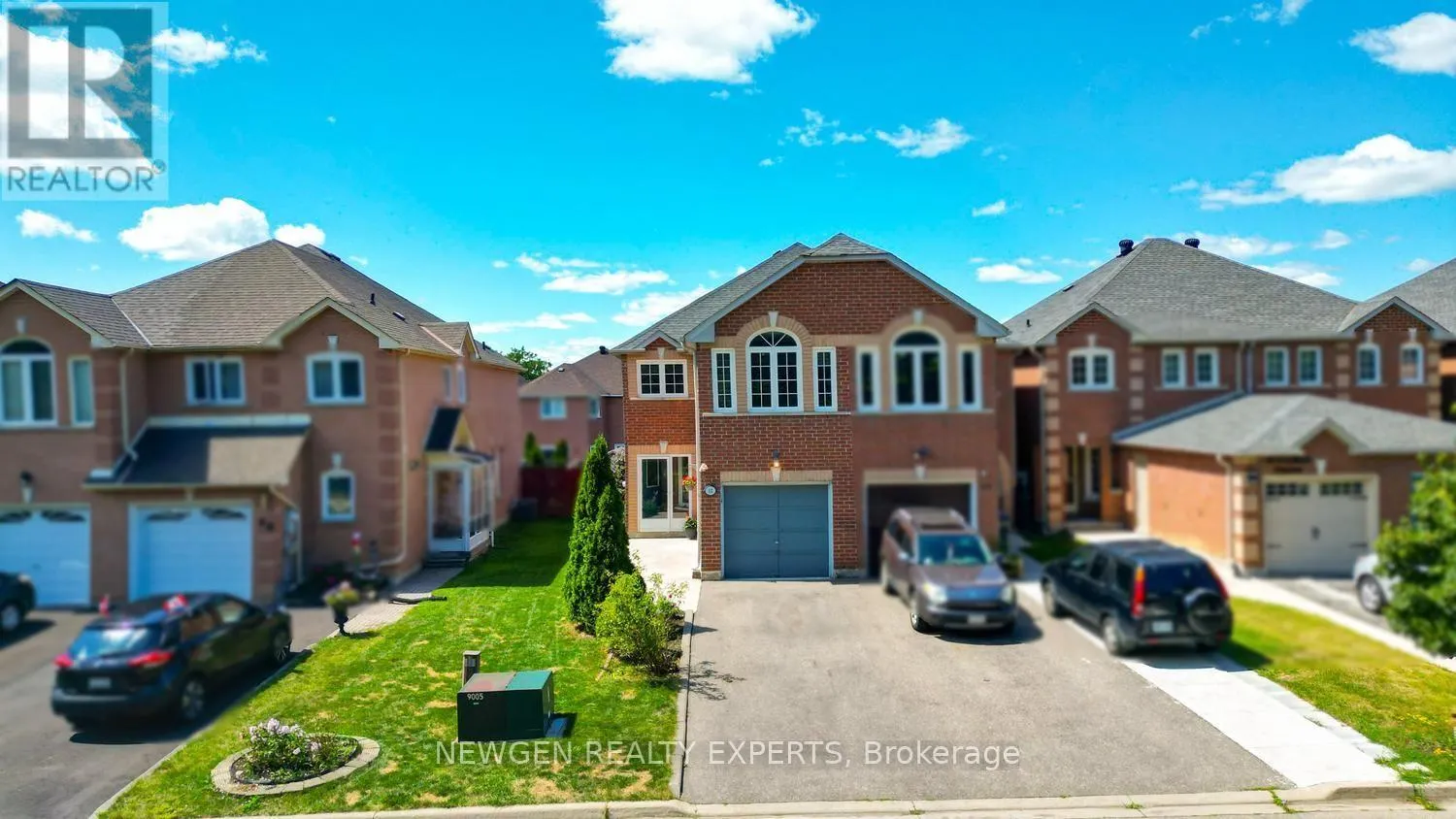 42 MCCLEAVE CRESCENT