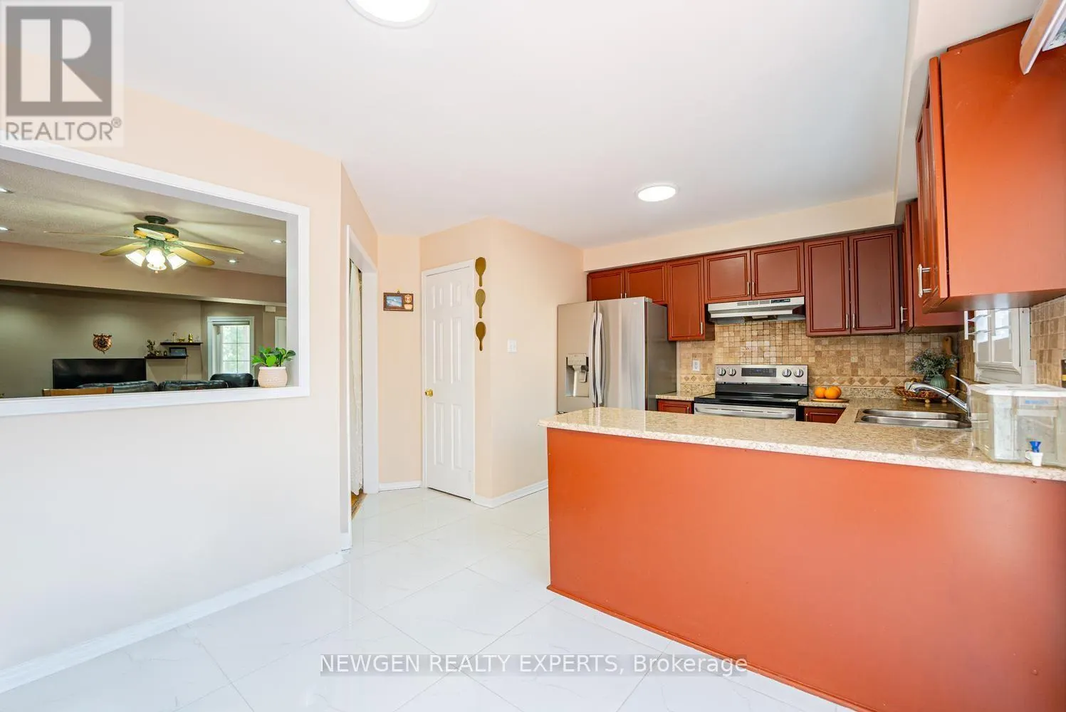 42 MCCLEAVE CRESCENT