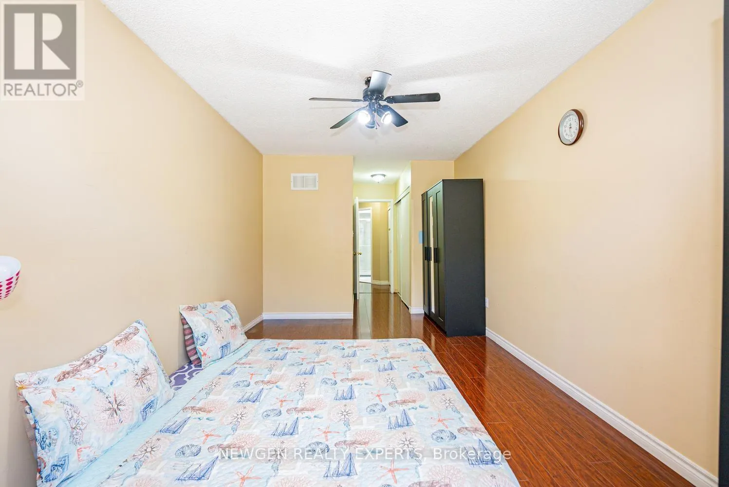 42 MCCLEAVE CRESCENT