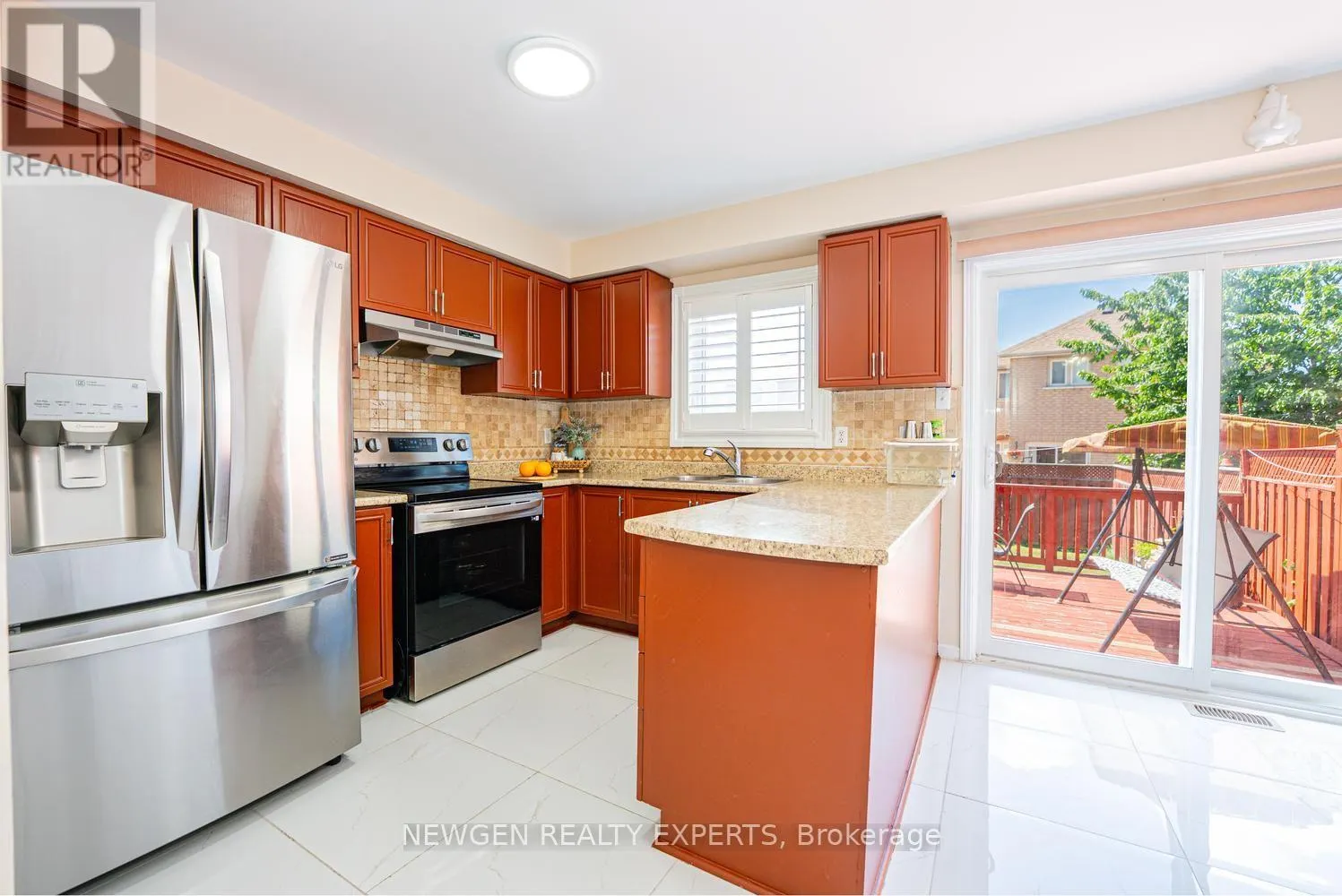 42 MCCLEAVE CRESCENT