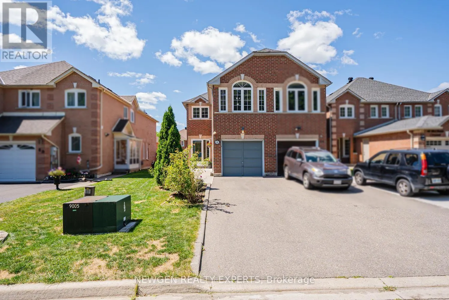 42 MCCLEAVE CRESCENT